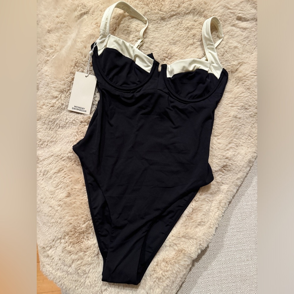 NWT MONDAY SWIMWEAR CLOVELLY ONE PIECE, Size Small in Black / Ivory